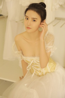 《乳色吐息》第一集免费看